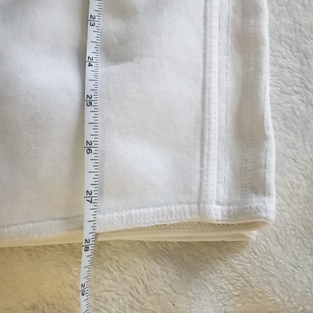 No Boundaries NYC WOMENS SWEAT SHORTS! MEDIUM COMFY - Picture 8 of 10
